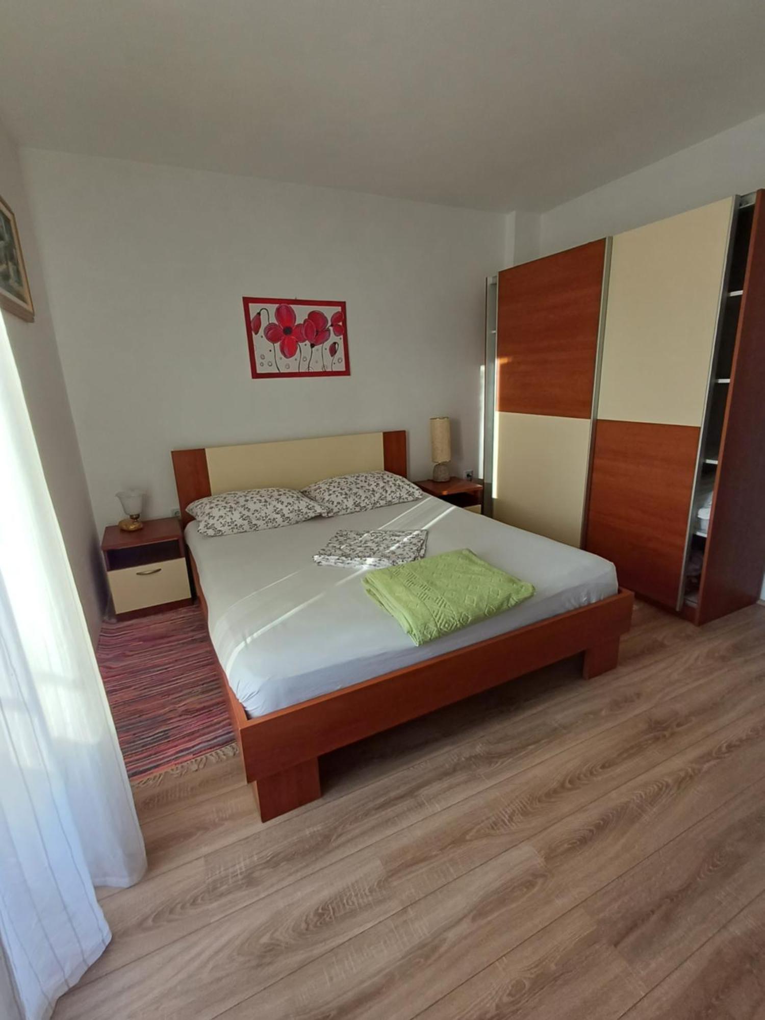 Apartments Lana Póla Kültér fotó